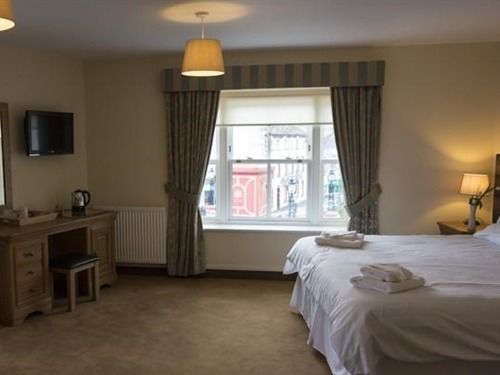Cambrian Inn Tredegar Exteriör bild